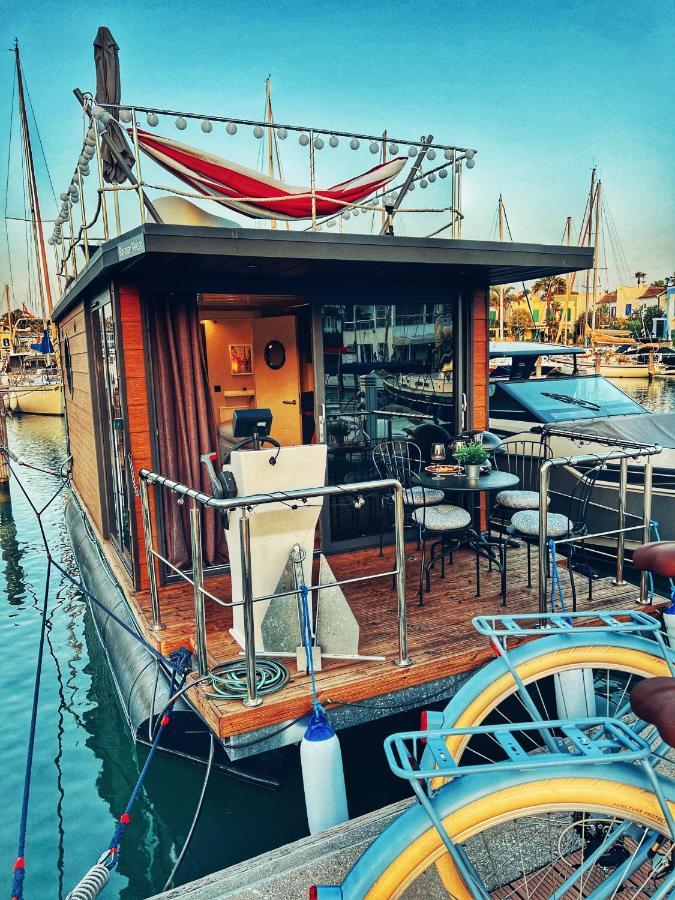 La Maison Bateau Sotogrande